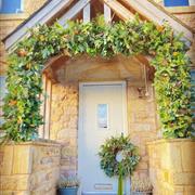 Win a Christmas door arch 